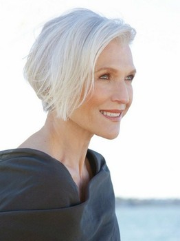 Makeup tips for mature women