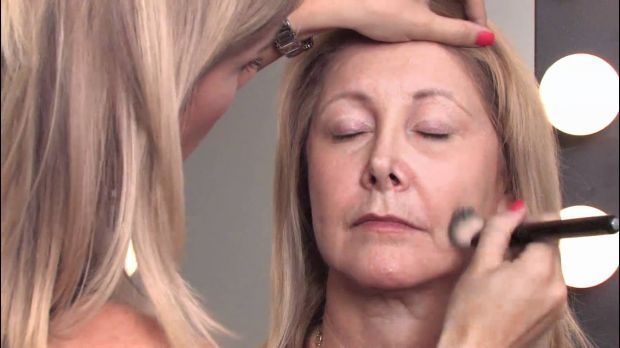 Makeup tips for mature women