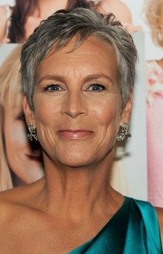 Makeup tips for mature women