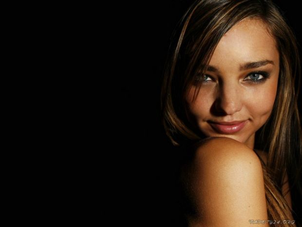 Miranda Kerr Photo Gallery