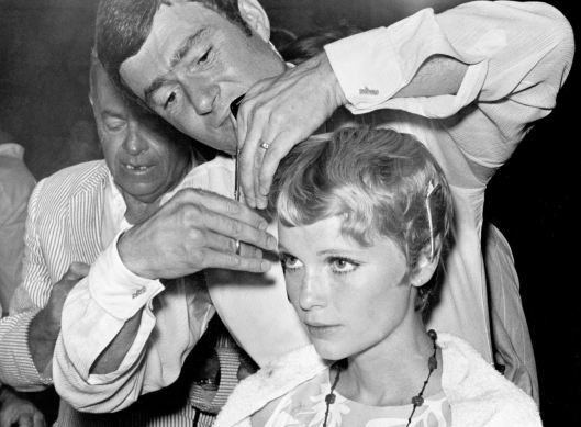 The Top 15 Hollywood Pixie Cuts Gallery