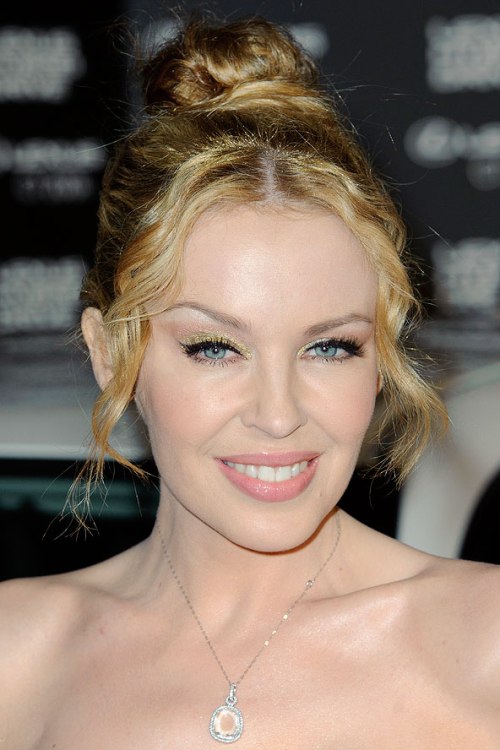 Top 15 Top Knot Hairstyles