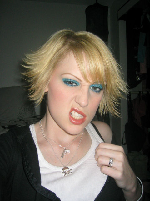Emo hair style