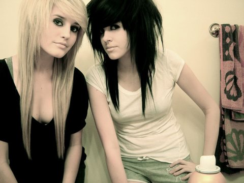 Emo hair style