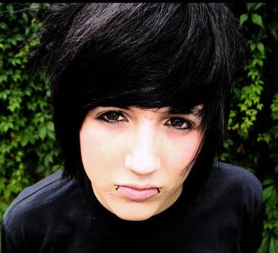 Emo hair style