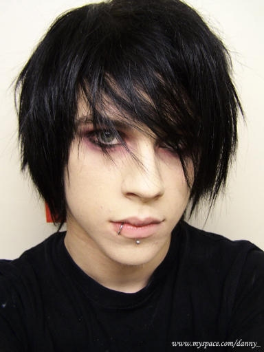 Emo hair style