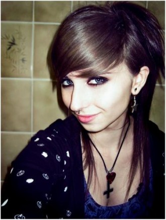 Emo hair style