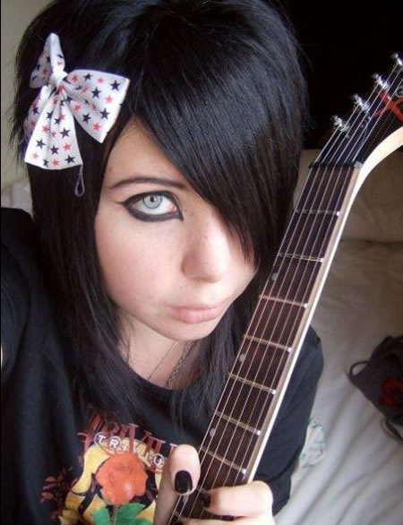 Emo hair style