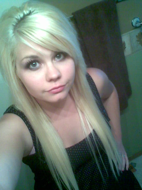 Emo hair style