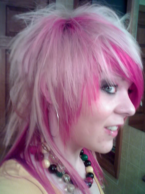 Emo hair style